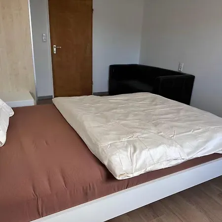 Traumhaus アパート Küssaberg
